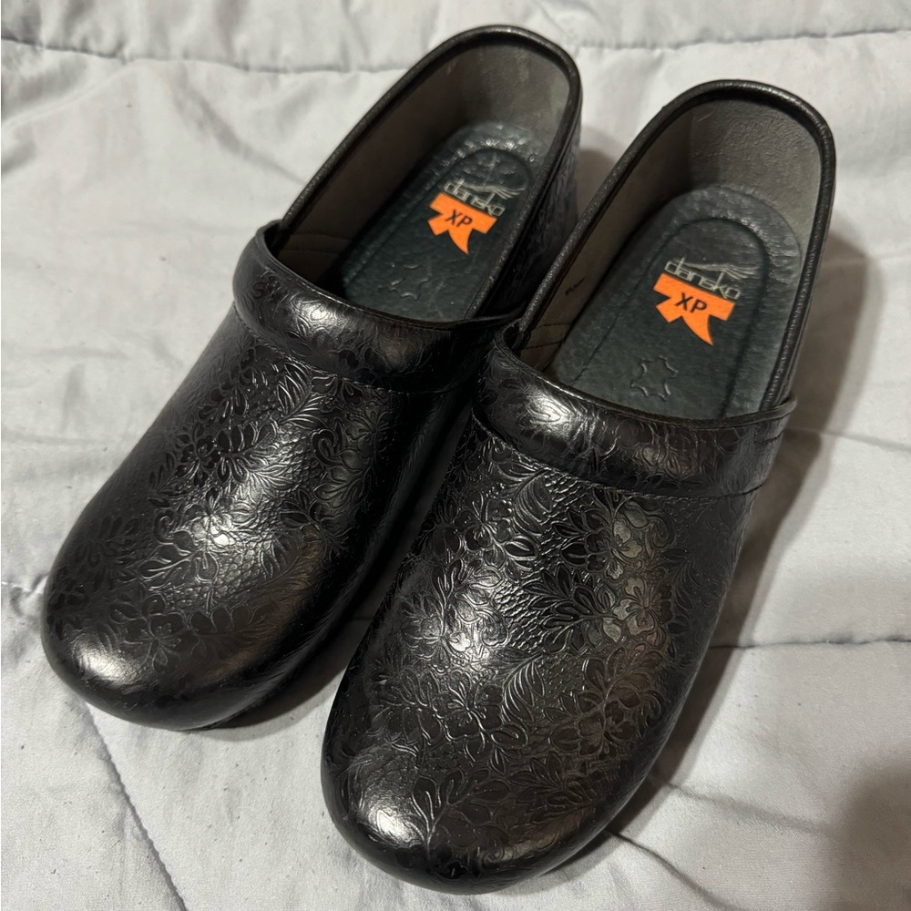Dansko XP Clogs - Size 40